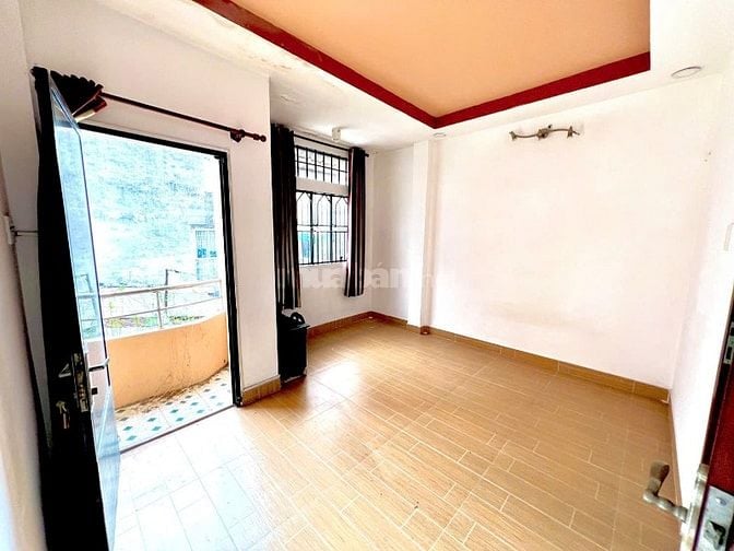 ⭐️Nhà 3 Lầu, cách Mặt tiền Nguyễn Đình Chiểu 15m, P4, Q.Phú Nhuận.