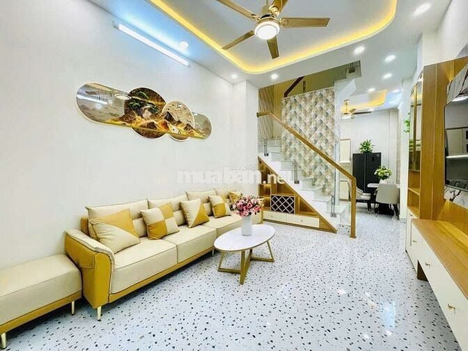 Nhà 4 tầng 4 phòng ngủ giá 5 tỷ 950 hẻm thông đường Phạm Văn Chiêu P14
