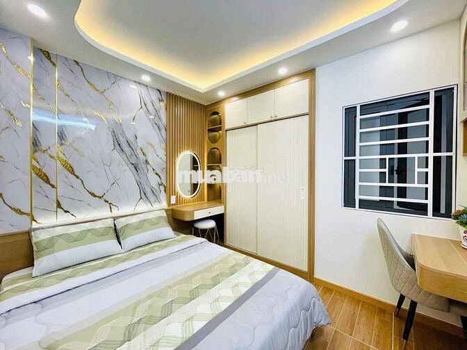 Nhà 4 tầng 4 phòng ngủ giá 5 tỷ 950 hẻm thông đường Phạm Văn Chiêu P14