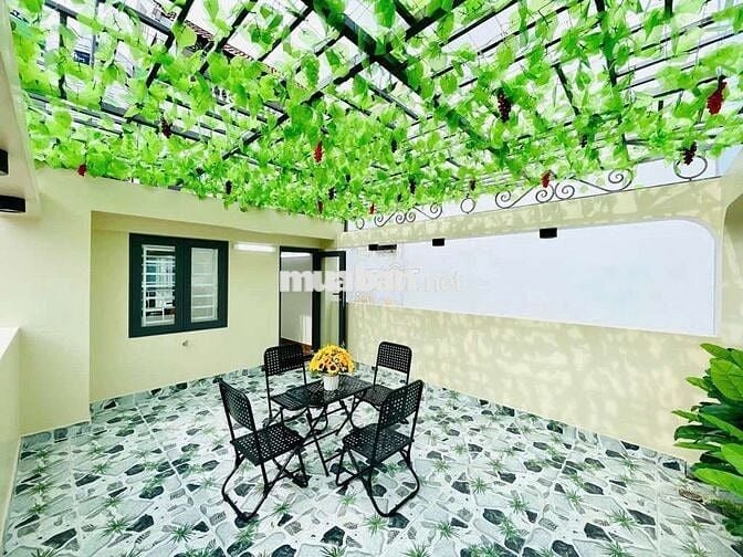 Nhà 4 tầng 4 phòng ngủ giá 5 tỷ 950 hẻm thông đường Phạm Văn Chiêu P14
