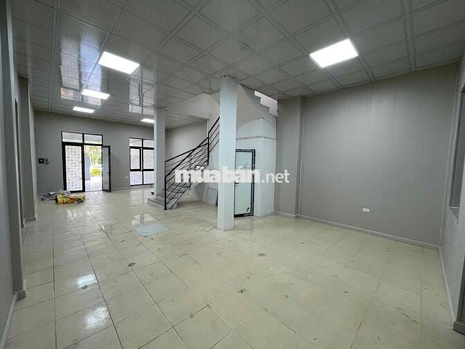 cho thuê biệt thự 168m2 x 3 tầng đường cont đỗ cửa