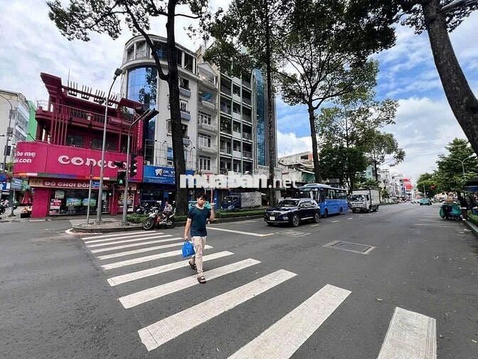 Cho Thuê Góc 2 MT Châu Văn Liêm - Nguyễn Trãi P11 Q5 8x10 3Tầng