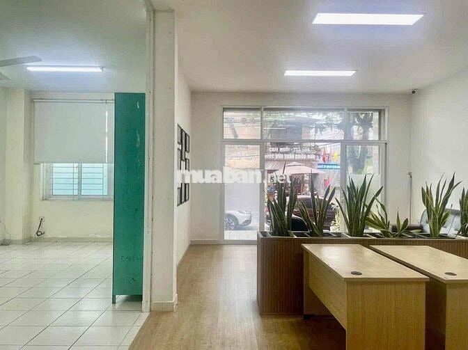 CHO THUÊ TẦNG 1 NHÀ MẶT TIỀN PHAN CHU TRINH - ĐÀ NẴNG