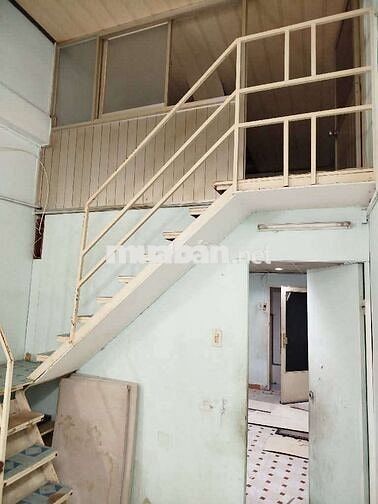 NGANG 3m X 18m VUÔNG A4 - NGAY COOPMART NHIÊU LỘC - TIỆN XÂY MỚI