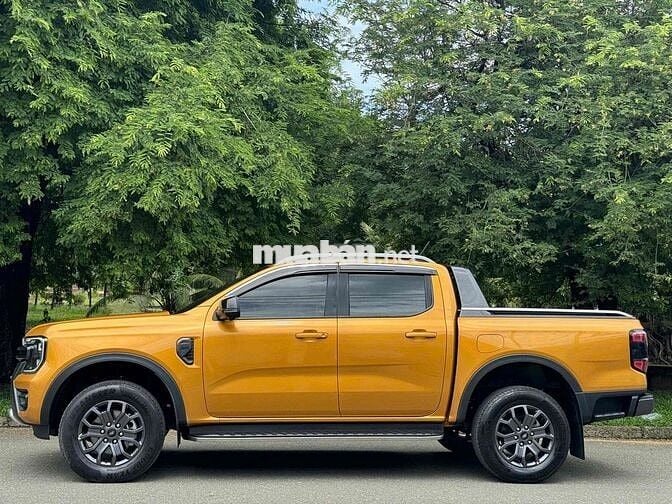 Wildtrak 4x4 SX 2023 xe cá nhân đứng tên.