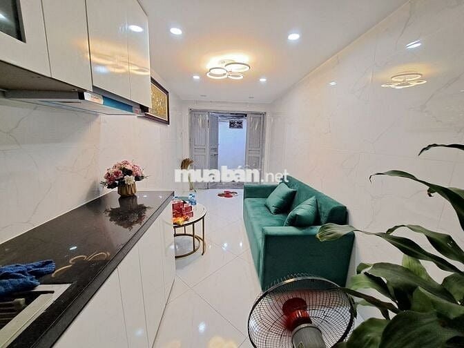 Bán Gấp Nhà Minh Khai 15M x 5T Chỉ 4,35 Tỷ. 30m ra ô tô, full nội thất