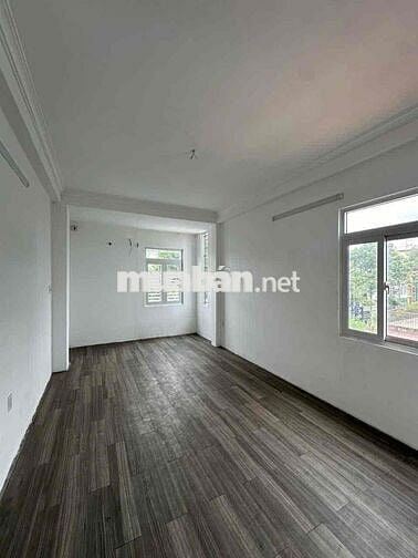 CHO THUÊ MẶT BẰNG HOẶC NGUYÊN CĂN MẶT TIỀN LÊ HỒNG PHONG Q10