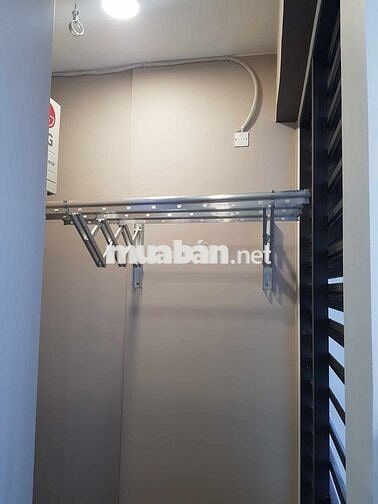 Thuê gấp STUDIO có máy lạnh rèm giàn phơi 4tr/tháng giá rẻ