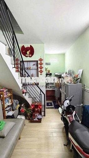 Nhà hẻm ô tô , 42m2 2pn 2wc giá 3ty1  sổ hồng có thương lượng