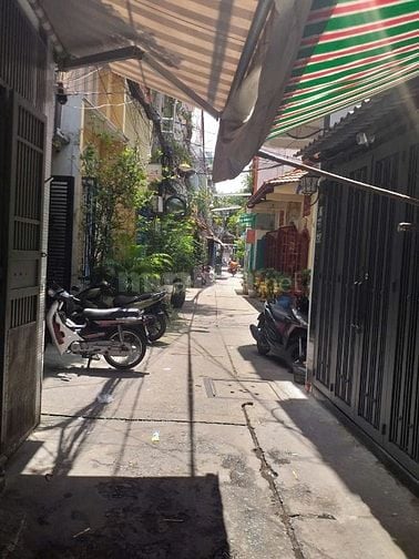 Bán nhà hẻm 24/ Nguyễn Văn Cừ q1