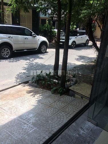 Cho thuê nhà 5 tầng tại Cầu Giấy