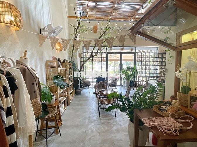 Cho thuê Shophouse đầy đủ tiện nghi phù hợp kinh doanh cà phê, ăn uống