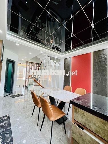 Nhà Mới Xây DT 250m2 1Trệt 1Lửng 3Lầu 5Pn 6Wc Hẻm Nhựa Xe Tải Vỉa Hè
