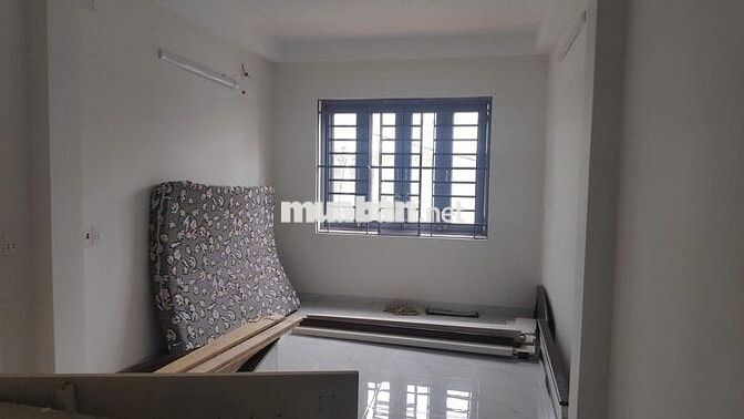 Nhà mới xây cho thuê làm Văn Phòng 3 lầu 4 ngủ 5 wc 50m2 KHÔNG TIẾP CÒ
