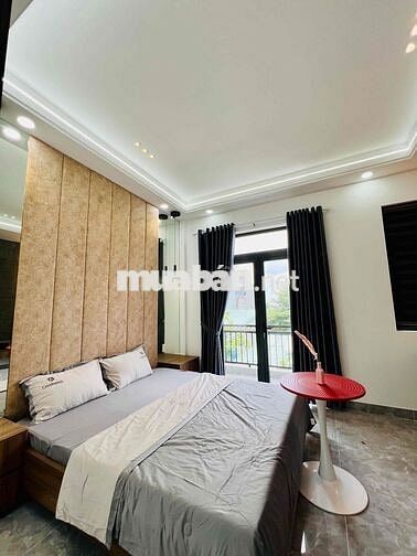 Nhà Mới Xây DT 250m2 1Trệt 1Lửng 3Lầu 5Pn 6Wc Hẻm Nhựa Xe Tải Vỉa Hè
