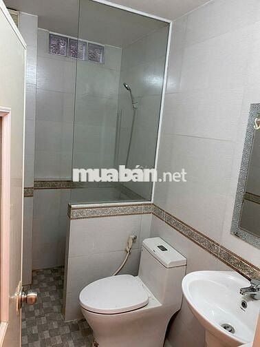 Nhà Nguyên Căn Đường Nguyễn Phi Khanh - 3PN 4WC - 5x6m - sẵn máy lạnh