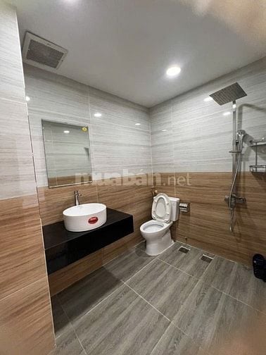 Bán Nhà 1 trệt 3 lầu, Thang Máy, khu bên sông, đường số 25, Thủ Đức