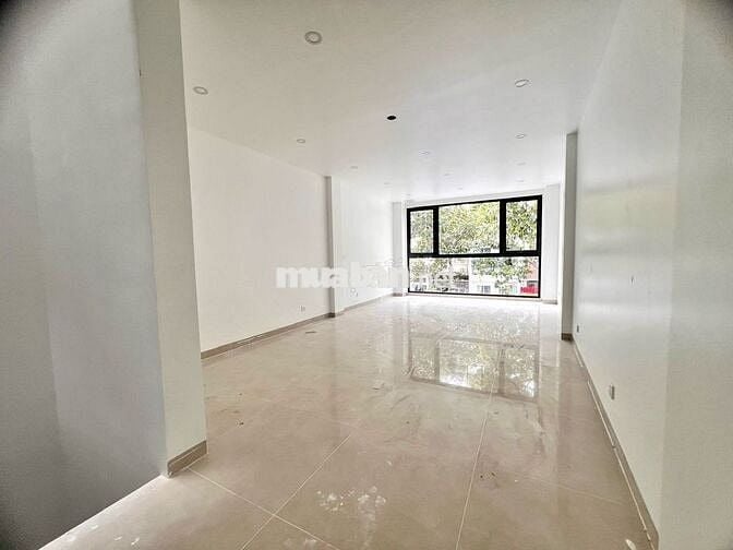 Cho thuê MT Trần Quang Khải -Hai Bà Trưng, 4,5x12m, 4 lầu. Giá 75triệu