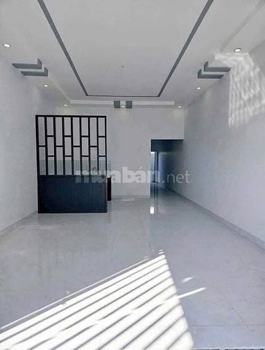 Kẹt tiền bán gấp nhà Đ.Nguyễn Thị Lắng, củ chi 120m2 SHR. Giá 800Tr