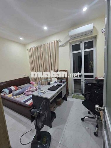 NHÀ ĐẸP CHẮC CHẮN CÒN KHÁ MỚI ĐẸP DỌN VỀ Ở LUÔN - TRUNG TÂM CẦU GIẤY