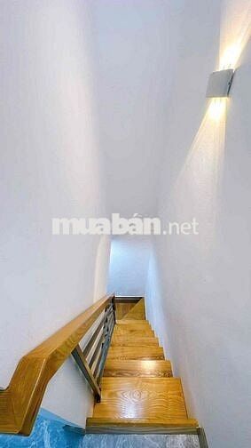 M15 - Bán nhà Q4 - nhà đẹp cho khách có t/c nhỏ