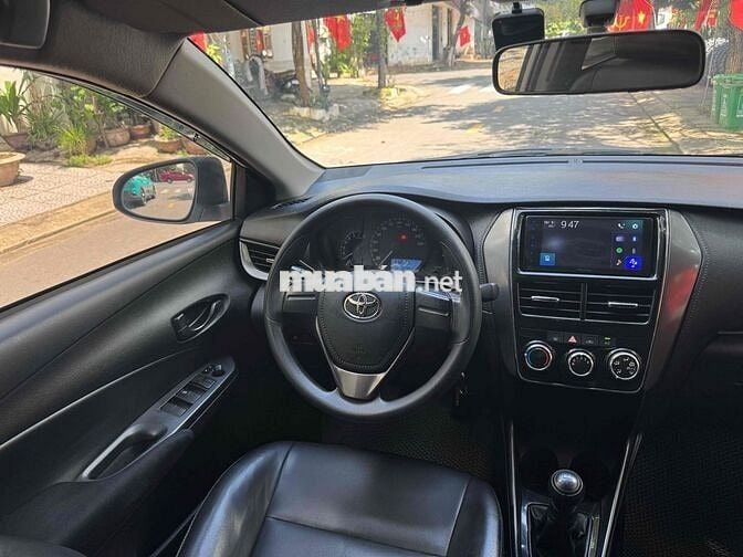 GĐình Cần bán Toyota Vios E1.5 MT số sàn màu trắng
