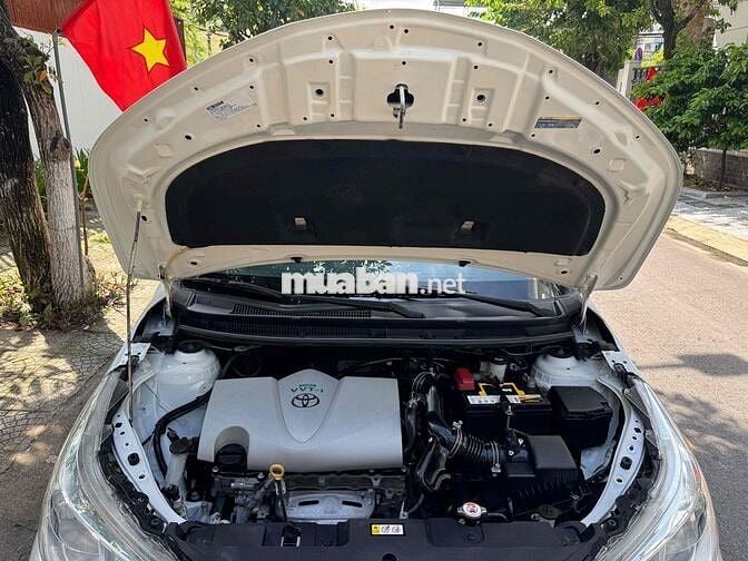 GĐình Cần bán Toyota Vios E1.5 MT số sàn màu trắng
