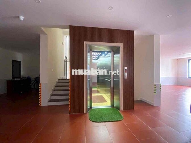 Bán căn nhà mặt tiền đường lớn Đào Duy từ