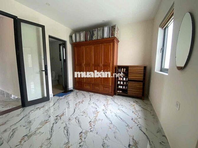 Bán căn nhà mặt tiền đường lớn Đào Duy từ