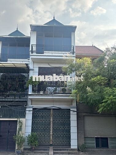 Bán nhanh 75m2 x 3 Tầng, ô tô dừng đỗ trước cửa