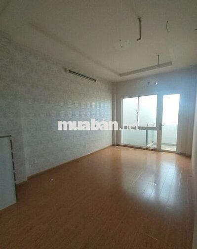 Mặt Tiền Phạm Văn Hai 300m2 2 Lầu 3 Phòng Suốt Sát Trường Sa Và Chợ