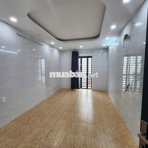 Cho thuê MT nối Phan Đăng Lưu 4x10m, 3 lầu 3pn, giá 17.5  triệu