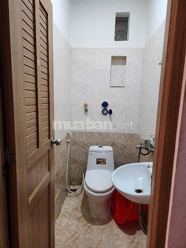 Phòng mới đẹp, máy lạnh, gần trường Cán bộ