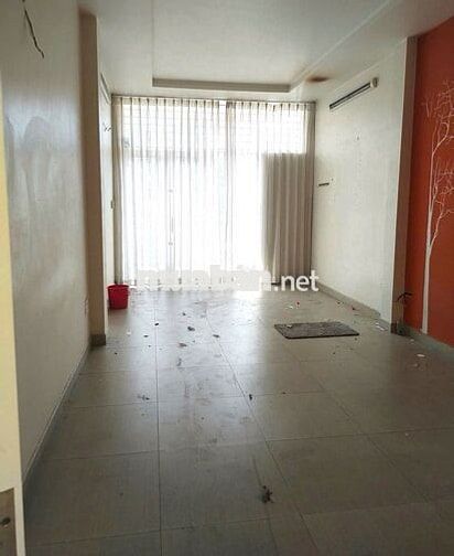 Mặt Tiền Phạm Văn Hai 300m2 2 Lầu 3 Phòng Suốt Sát Trường Sa Và Chợ