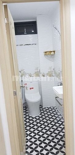 Cho Thuê Nhà Căn Góc 1 trệt 3 lầu Nguyễn Cảnh Chân P. Cầu Kho