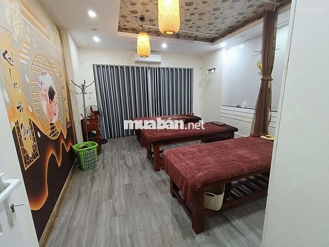 Nhà mặt phố Nguyễn Khang, DT 40m2 x 6 tầng xây thông có Thang Máy
