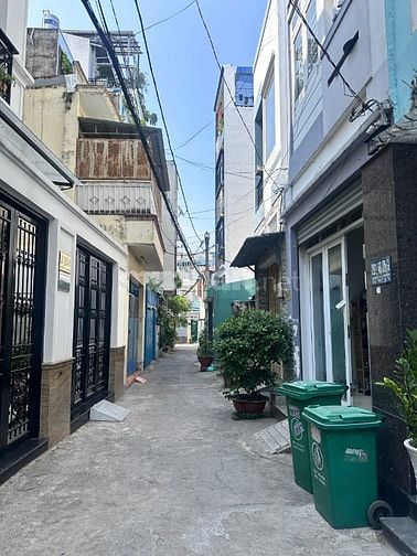 Phòng mới đẹp, máy lạnh, gần trường Cán bộ
