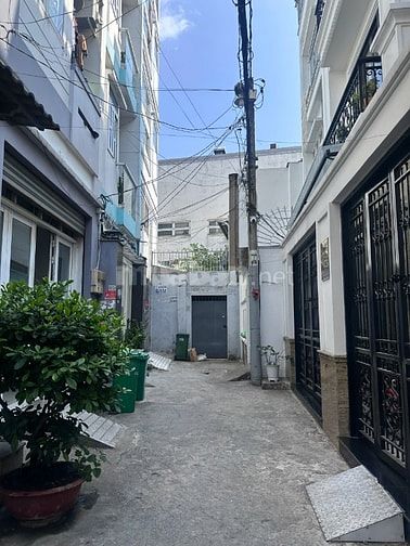 Phòng mới đẹp, máy lạnh, gần trường Cán bộ