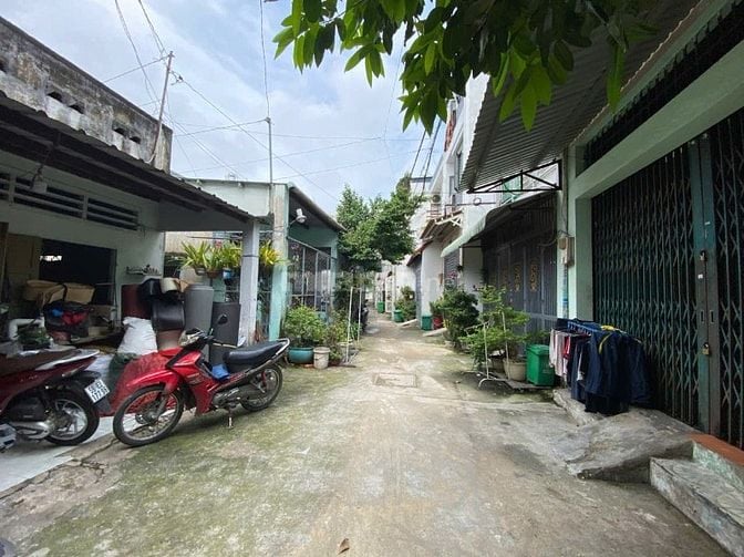 Nhà hẻm 4m đường Đông Hưng Thuận, Quận 12, 4,3x20, nở hậu 10m, 4tỷ500