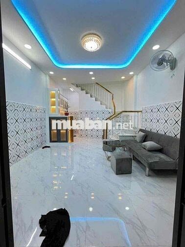Chỉ 2,5 tỷ - Nhà 2 tầng - Hẻm 5M thông. Ngay Chiến Lược - 2pn-2wc