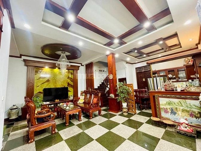 BÁN CĂN MẶT PHỐ ở Nghĩa Tân, kinh doanh, 188m, mt 8m, 18,6 tỷ