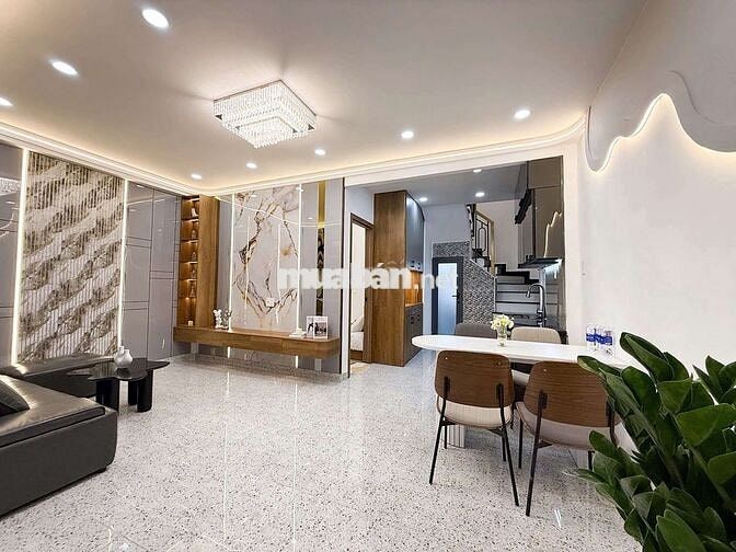 GẦN PHẠM VĂN ĐỒNG-BÌNH THẠNH,36M2,SÁT MẶT TIỀN,CHỈ HƠN 5T