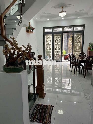 NHÀ PHỐ LIỀN KỀ 4 TẤM GIÁ TỐT 5TỶ2