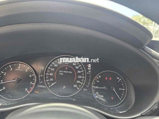 Mazda 3 1.5L Luxury 2025 - 52000km