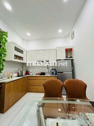 P.V.TRỊ P.5 - ĐỐI DIỆN EMART!! HXH 1 TRỤC - 4 TẦNG MỚI CỨNG- 8,9 TỶ TL