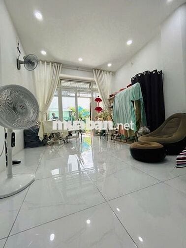 P.V.TRỊ P.5 - ĐỐI DIỆN EMART!! HXH 1 TRỤC - 4 TẦNG MỚI CỨNG- 8,9 TỶ TL