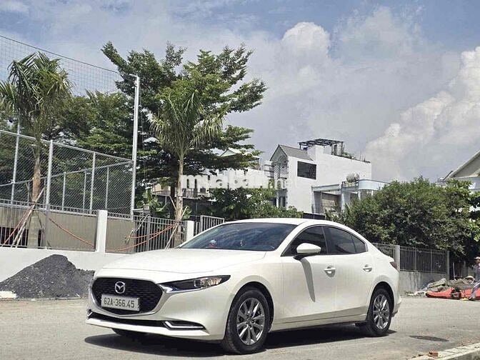 Mazda 3 1.5L Luxury 2025 - 52000km