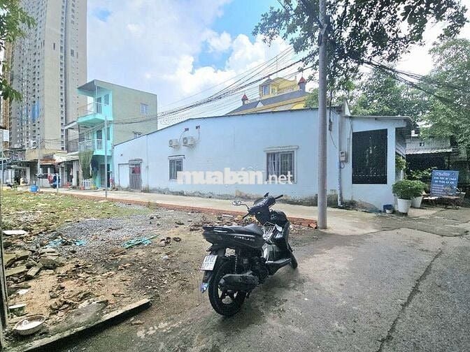 ĐẤT LÁI THIÊU TIỆN ĐI LÀM SÀI GÒN
Diện Tích. 5,5 x 19 = 105m²
