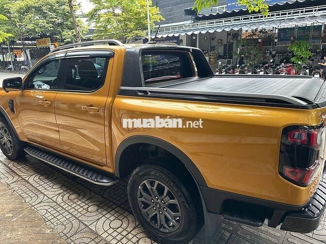 Ford Ranger Wildtrak 2023 4x4 AT, hỗ trợ vay 75%