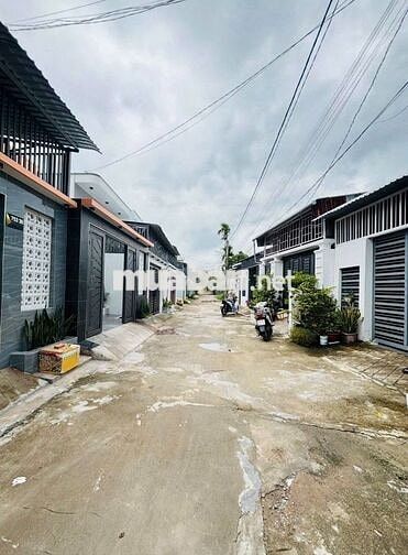 BÁN NHÀ SANG XỊN MỊN Ở KHU DÂN CƯ TÂN PHÚ TRUNG DT 118m2 SỔ HỒNG